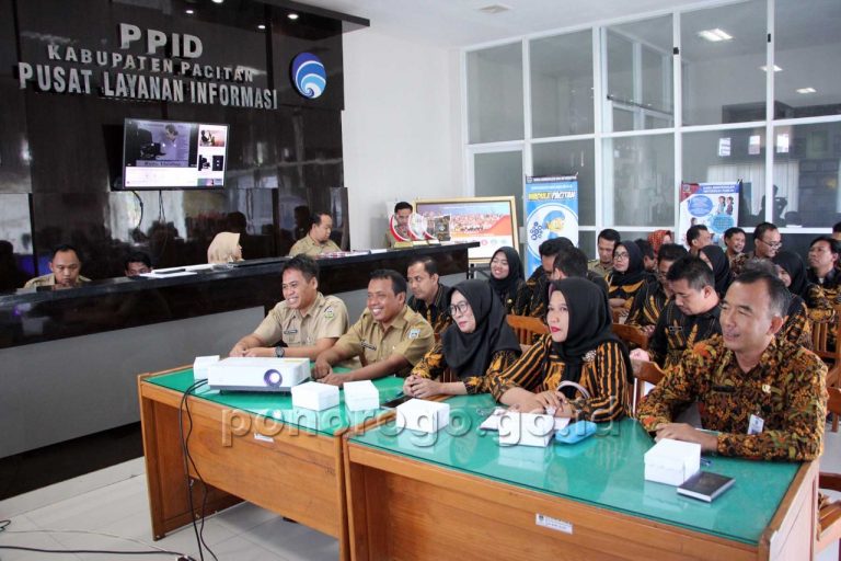 Terus Berbenah, Diskominfo Ponorogo Studi Tiru ke Pacitan