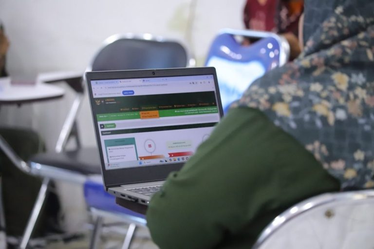 Dinas Kominfo dan Statistik Ponorogo Kawal Perangkat Daerah Isi Data Valid di E-Walidata