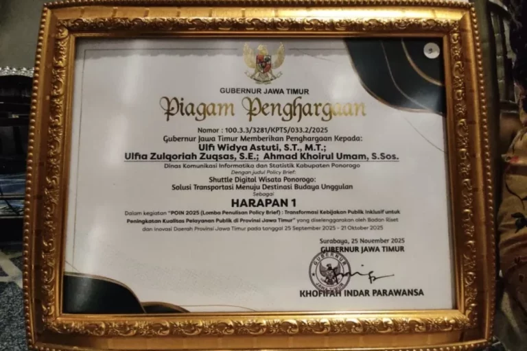 Gagasan Duo Ulfi Plus Umam Kominfo Ponorogo Raih Penghargaan dari Gubernur Jatim