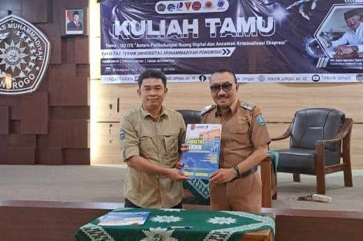 Jadi Dosen Tamu di UMPO, Sapto Tegaskan UU ITE Bukan Untuk Bungkam Masyarakat